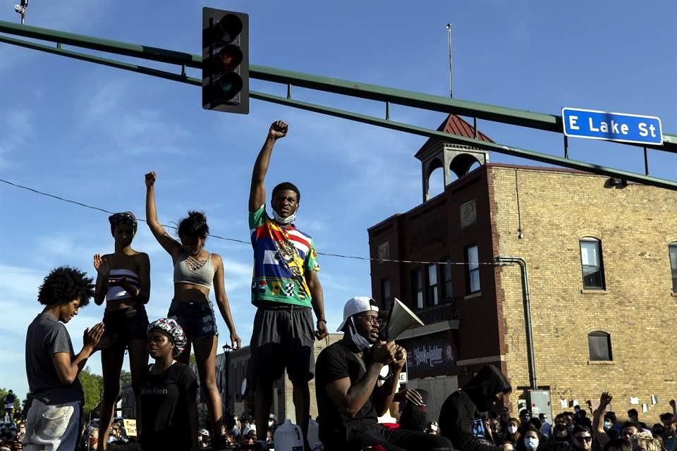 Protestan por tercer día en Minneapolis