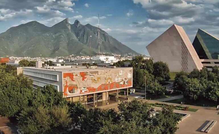 Golpe del Conacyt al TEC: quita apoyo a más de 600 investigadores