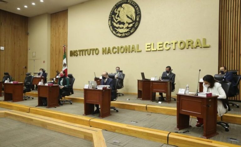 INE DEFINE UNA TERCER ENCUESTA PARA ELEGIR A LÍDER DE MORENA