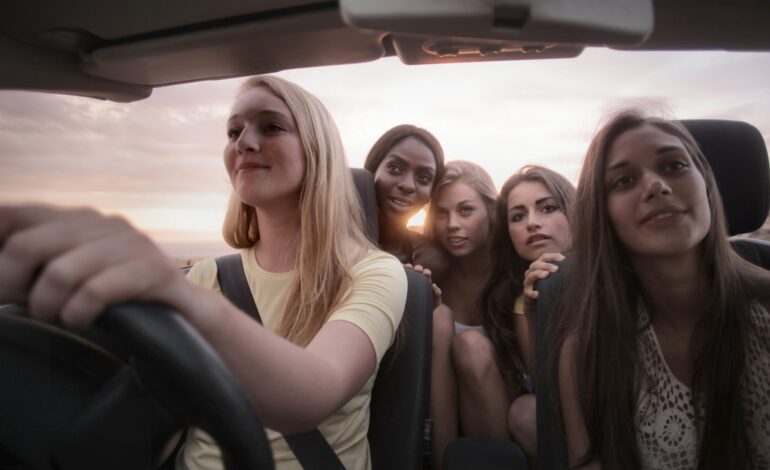 Missing Your Gym Buddies? Here’s How to Work Out With Friends