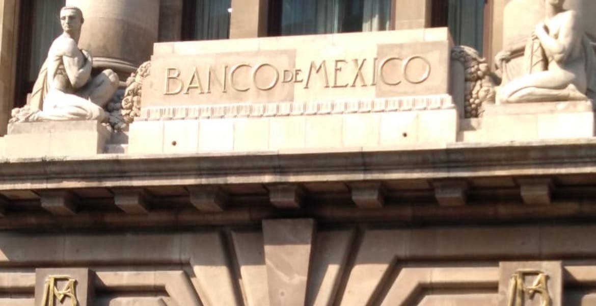Banxico ‘regala Navidad’ a tasa de interés y la deja por segunda ocasión al hilo en 4.25%