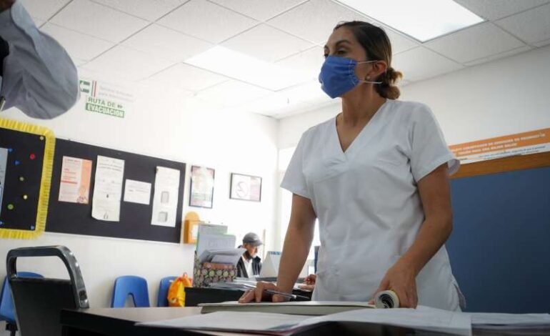 Basifica SSJ a mil médicos y enfermeras