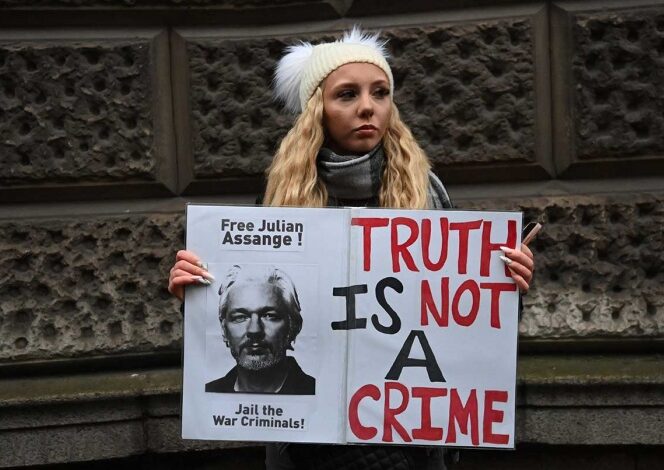 Victoria para Assange: jueza rechaza extraditarlo a EU