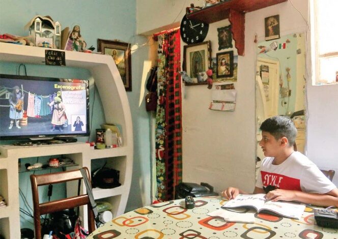 Casi 800 mil estudiantes mataron clases