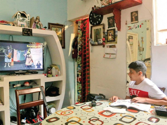 Casi 800 mil estudiantes mataron clases