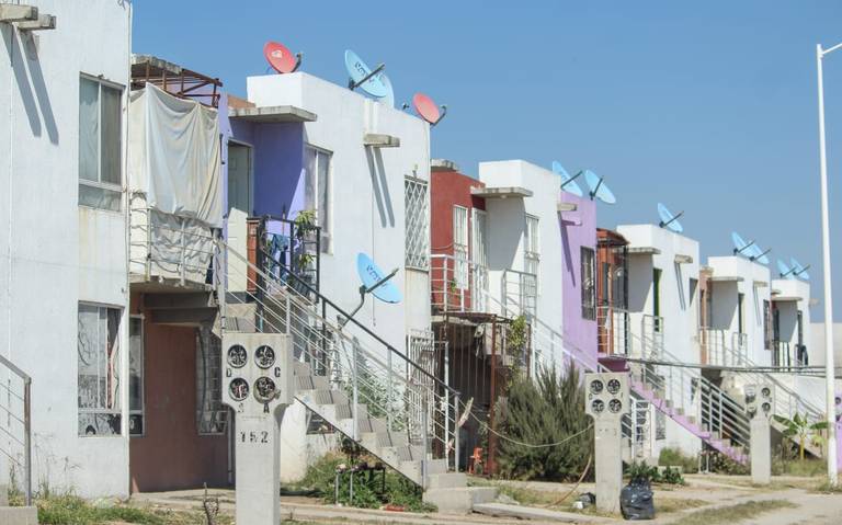 Hay más de 176 mil viviendas abandonadas en la ZMG: INEGI