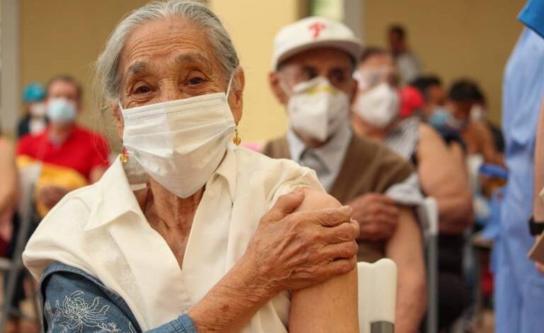 Inicia la vacunación contra Covid-19 en el Área Metropolitana de Guadalajara