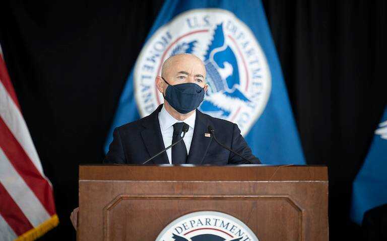 Secretario de Seguridad Nacional de EU evalúa en México apertura de la frontera