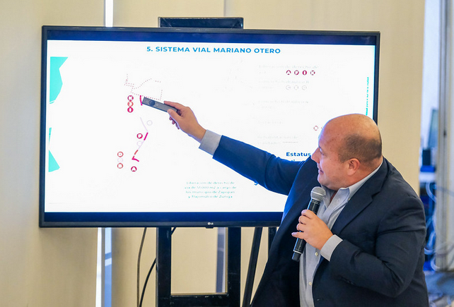 Apuestan por transporte público para desahogar tráfico en sur de la ciudad