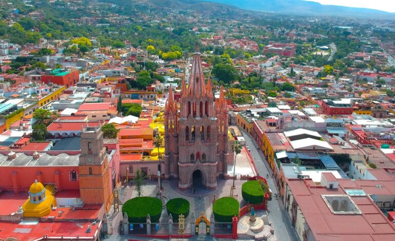 Arte en cada esquina: Descubre la escena artística de San Miguel de Allende