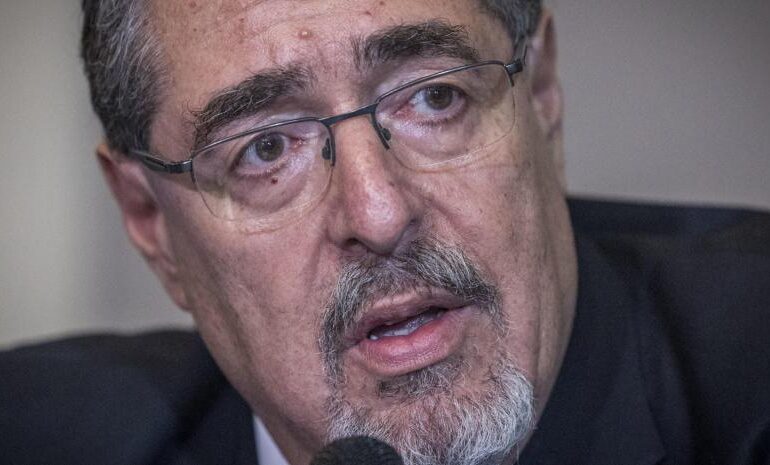 Fiscal suspende al partido anticorrupción que ganó las elecciones en Guatemala