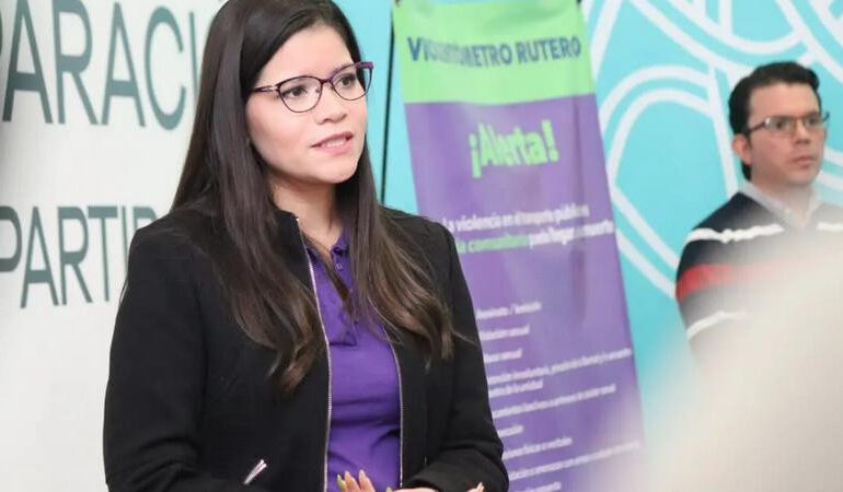 Arrancan en Zitácuaro acciones para prevenir violencia contra las mujeres en el transporte