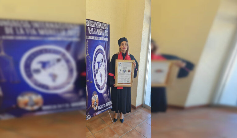 Entregan doctorado Honoris Causa a Fiscal Regional de Morelia Isabel Maldonado Sánchez