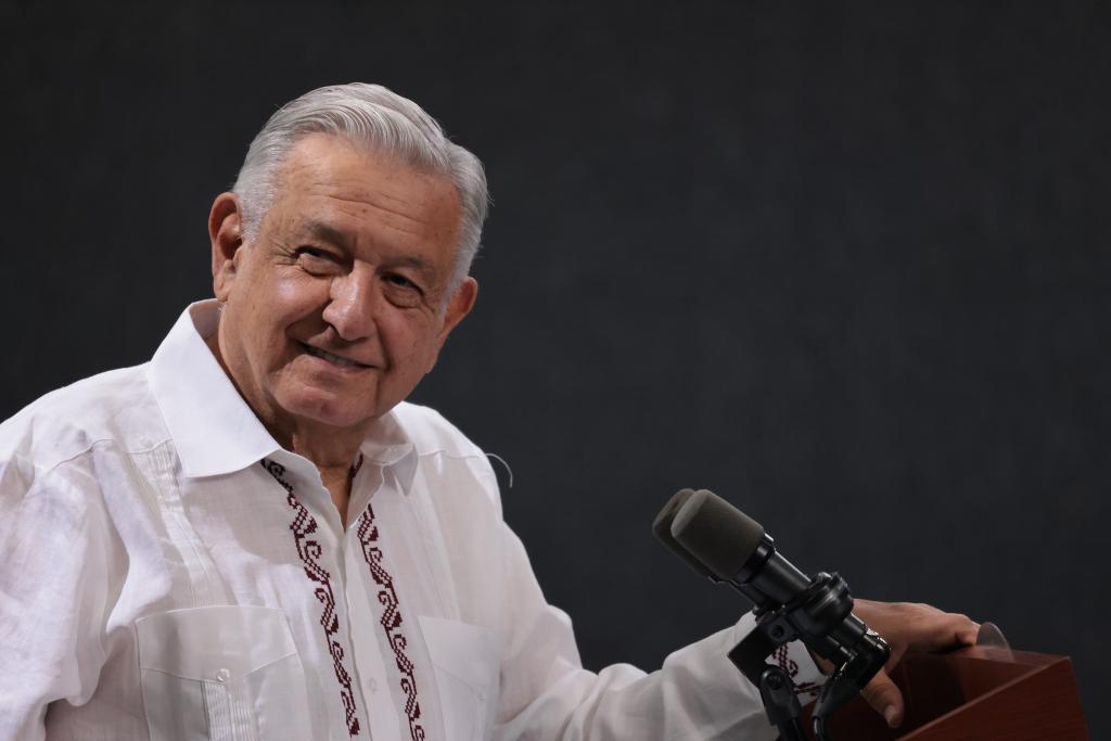 AMLO reforzará contención migratoria en frontera sur tras plática con Biden