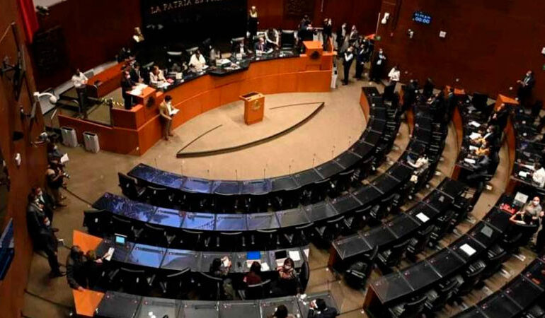 Senado rechaza ternas para elegir a comisionados del INAI