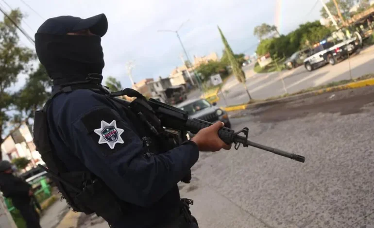 Reportan enfrentamientos armados en Zitácuaro, Michoacán