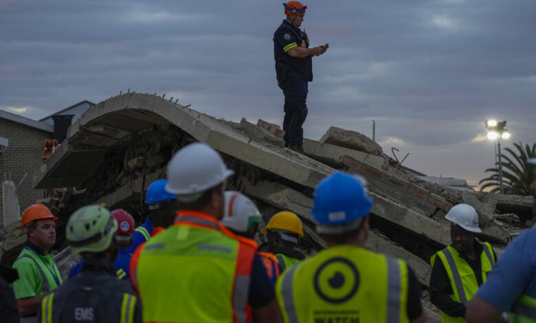 Terminan tareas de rescate en edificio derrumbado en Sudáfrica