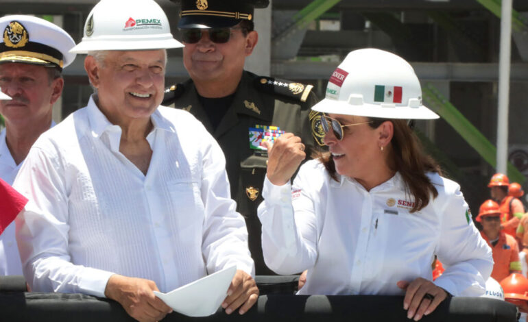 AMLO defiende a Rocío Nahle ante “campaña de lodo” por construcción de Dos Bocas