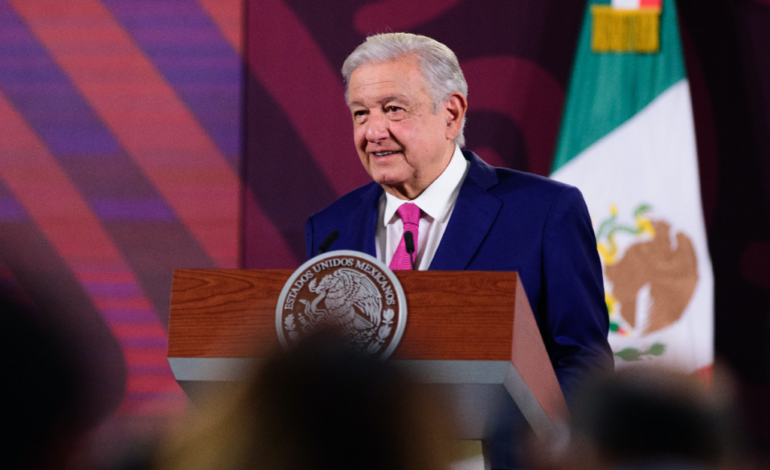 AMLO reconoce que reformas constitucionales quedan pendientes tras reunión con legisladores